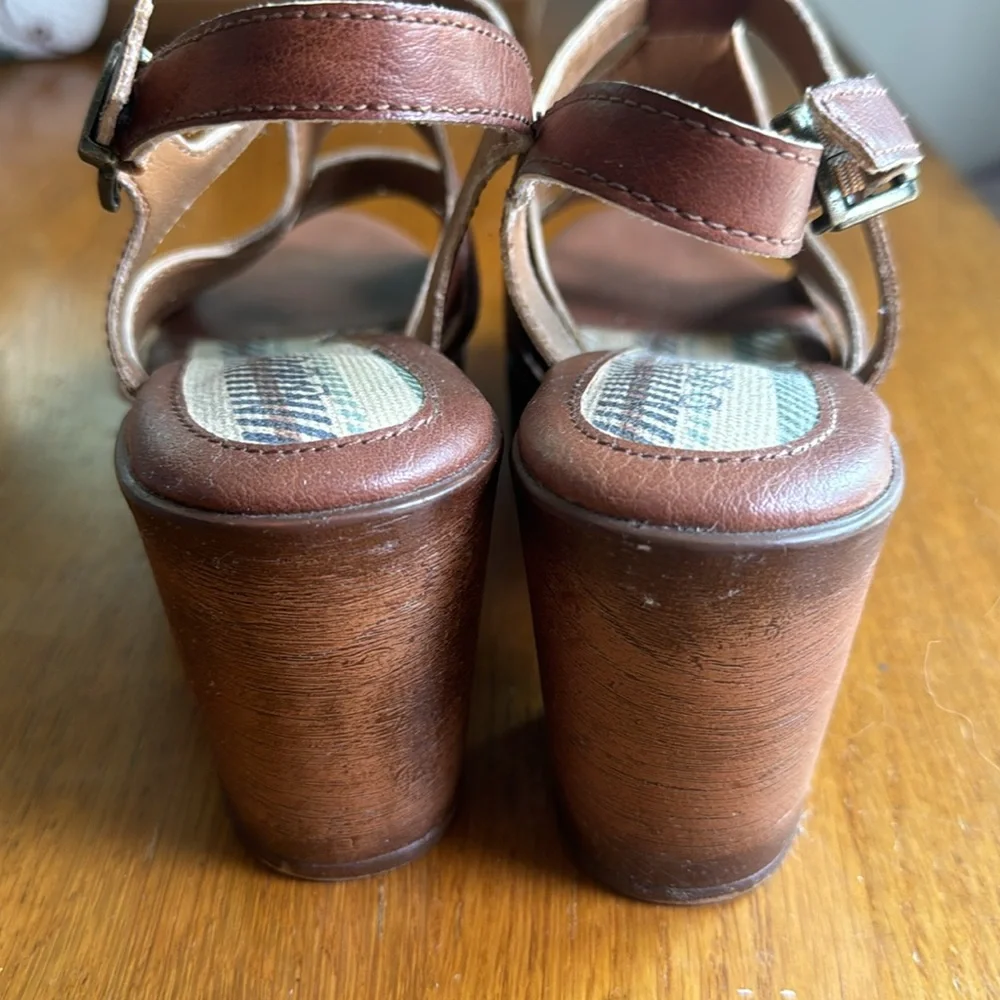 BOC Sandals - Picture 4 of 6